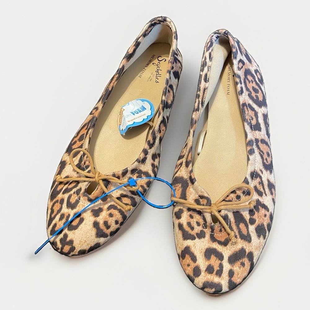 Seychelles Leopard Print Ballet Flats Memory Foam Comfort Shoes Womens Sz 8 NEW